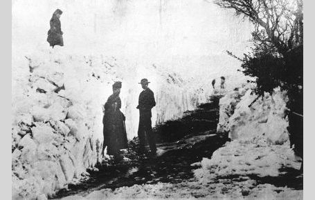 Rev J W Parrington & family